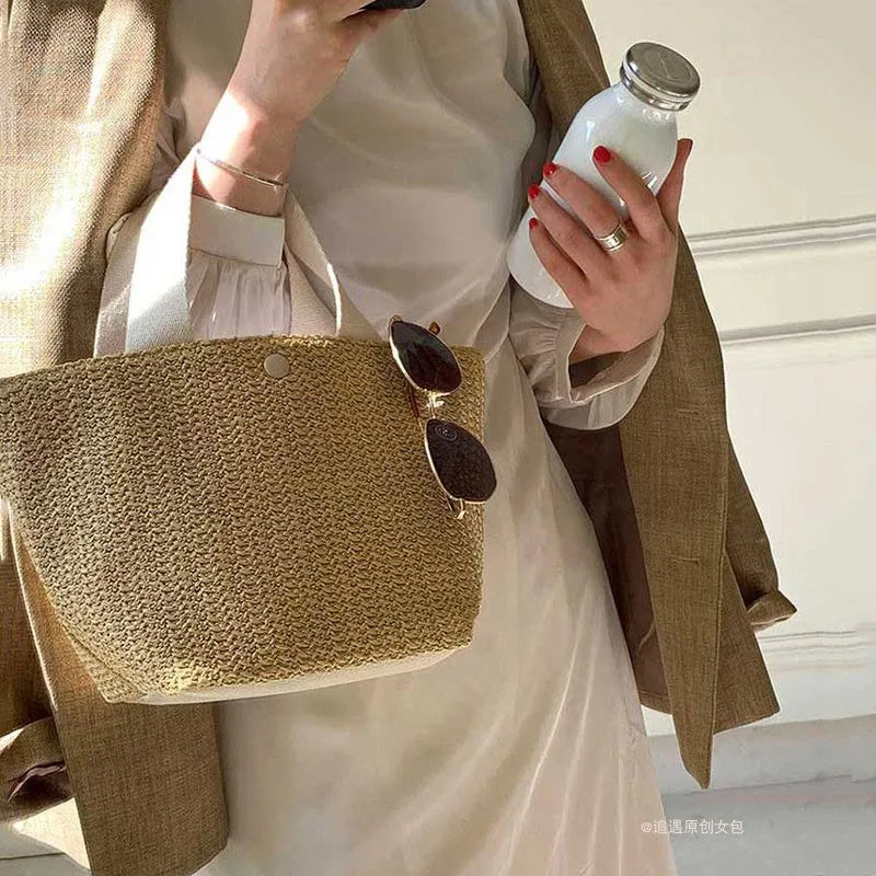 Extras & Accessories Straw Tote